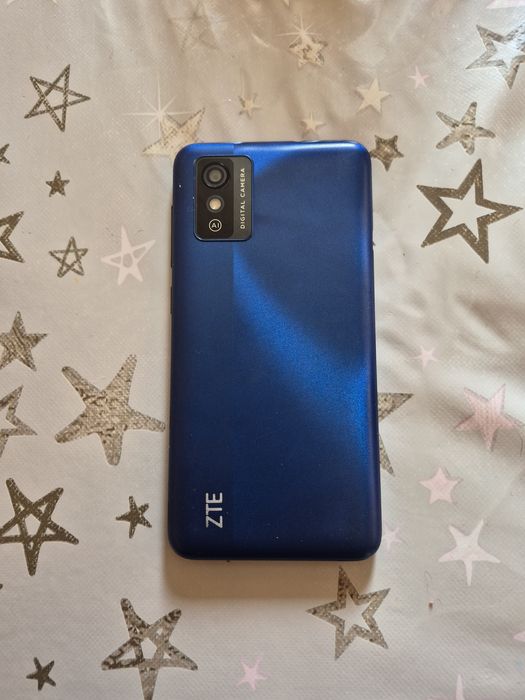 Телефон ZTE Blade L9