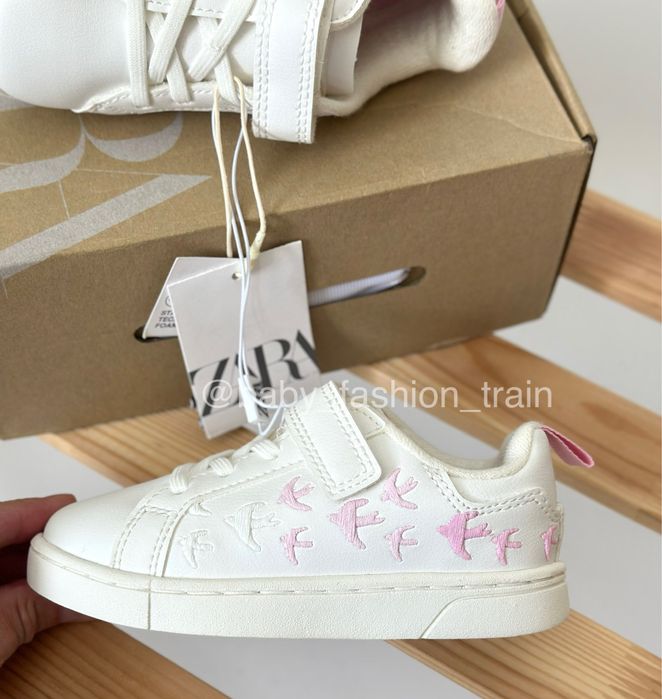 Кросівки, кеди, Zara, зара, стильне взуття