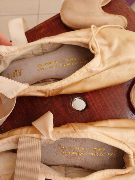 Sapatilhas de ponta, Serenade, Ballet Bloch, D 4.5, inclui fitas