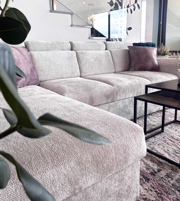 Cayenne narożnik o smukłej formie w tkaninie z funkcją spania