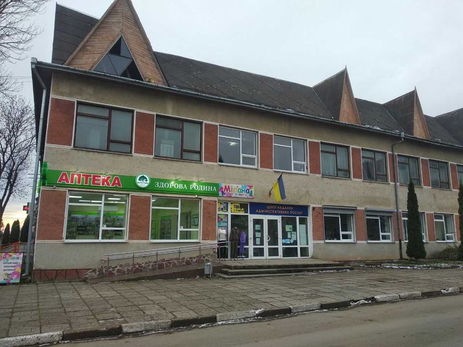 Адміністративно виробничі будівлі, площею 130.1 кв.м., м. Тлумач