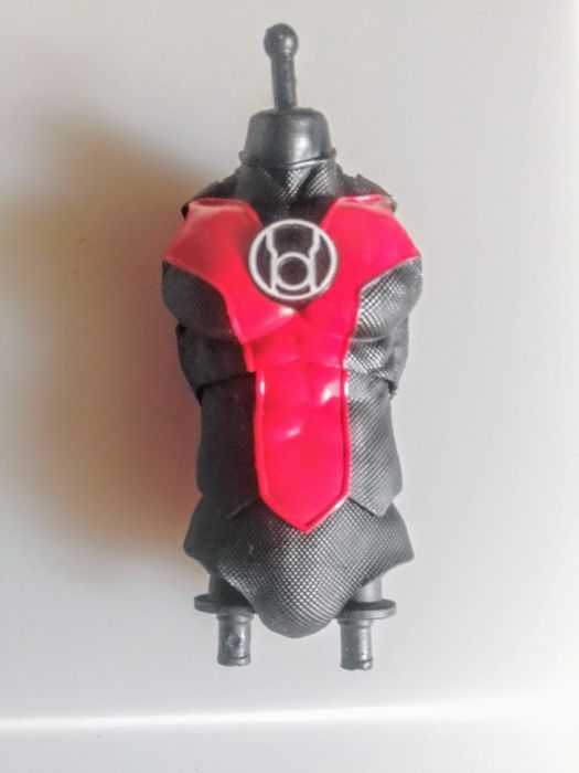Torso de super herói Avengers.