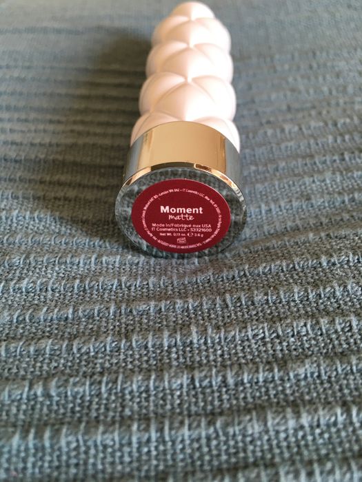 Pomadka / szminka do ust w sztyfcie IT Cosmetics