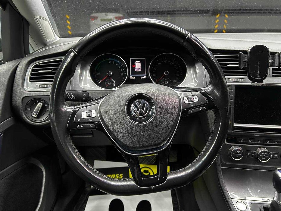 Volkswagen e-Golf 2016