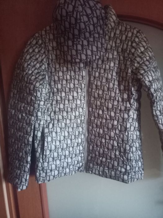 Kurtka przejściowa z czpką