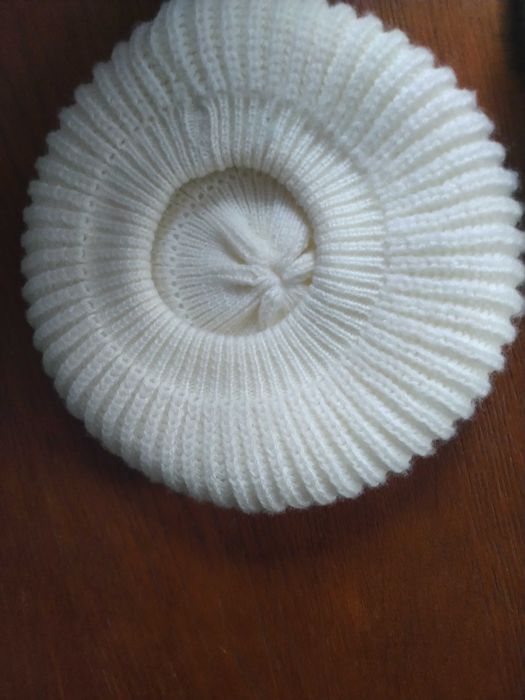 Beret /czapka z włóczki