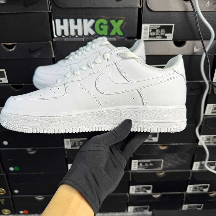 Nike Air Force 1 Low '07 Supreme Biały R.45