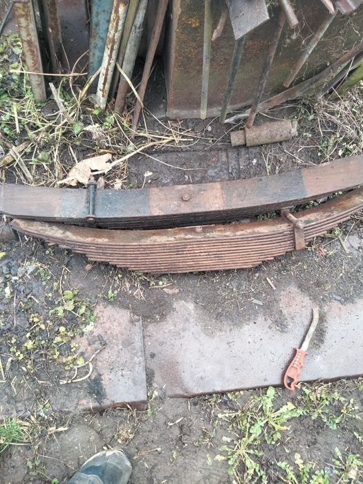 Ресори.           .