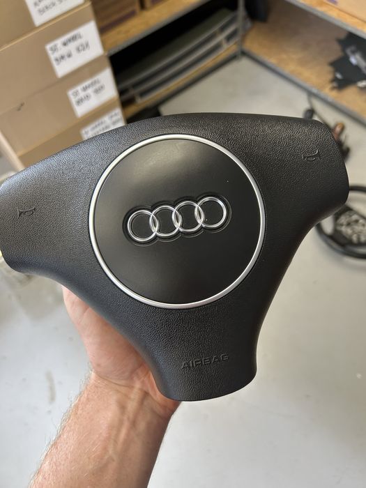 AUDI A4 S4 B6 8E 8H poduszka kierownicy AIRBAG KIEROWNICY 161708