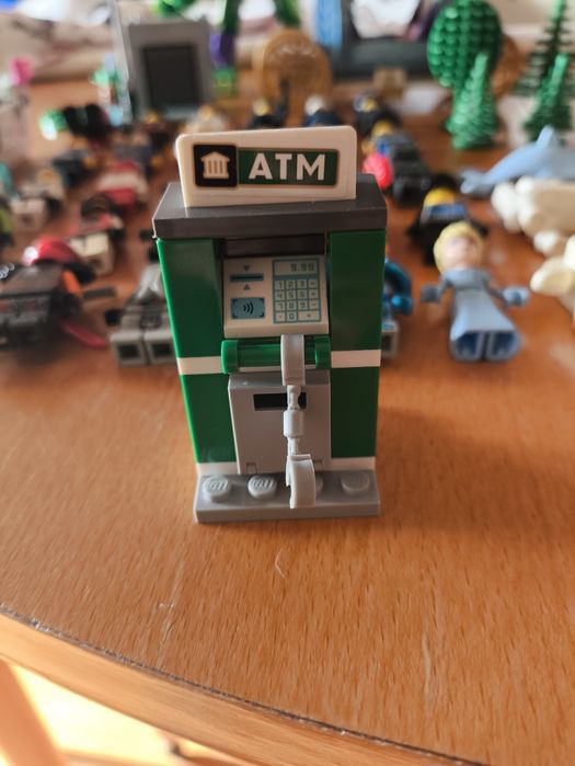 Lego minifiguras, animais,barco,etc