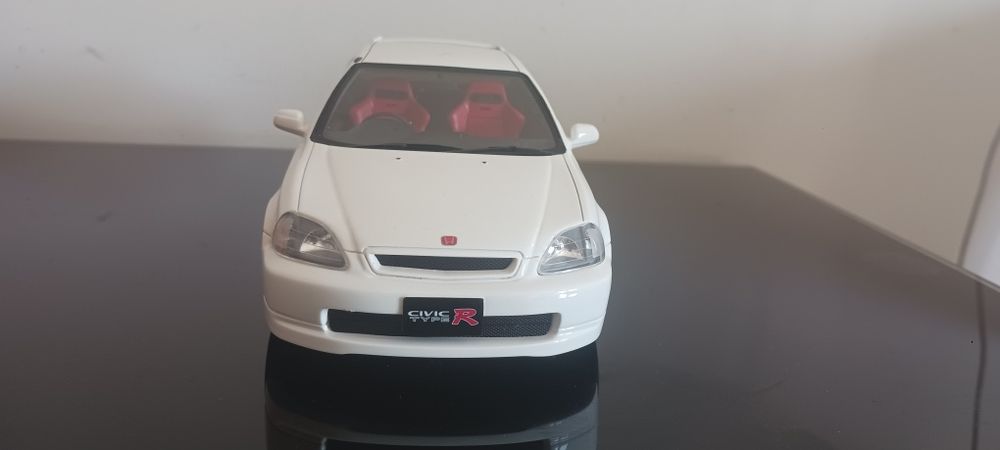 Miniatura Honda civic ek9 1/18