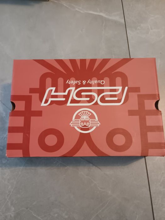 Buty robocze rozmiar 43.