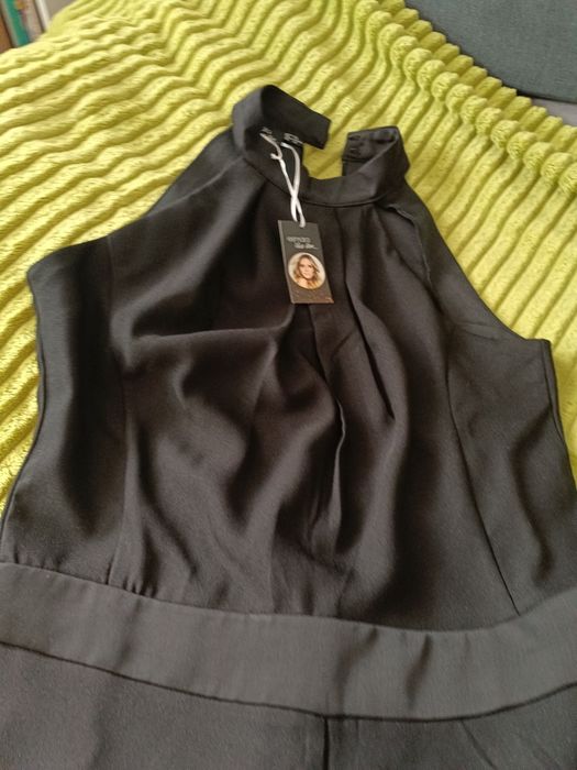 Piękny elegancki kombinezon