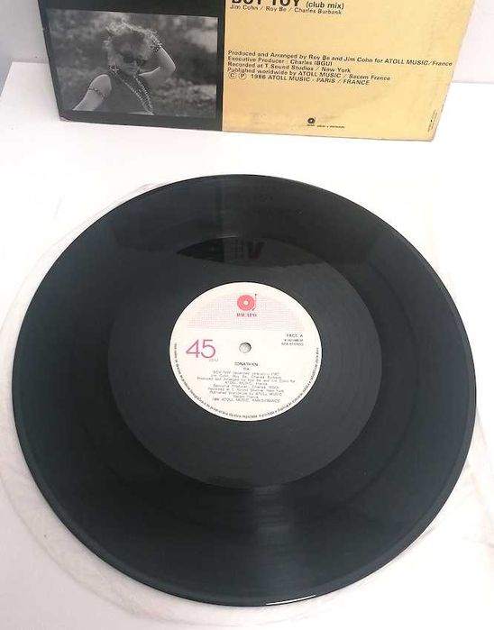 Tia – Boy Toy 1986