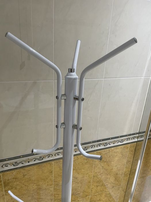 Toalheiro de pe multifuncional de casa de banho