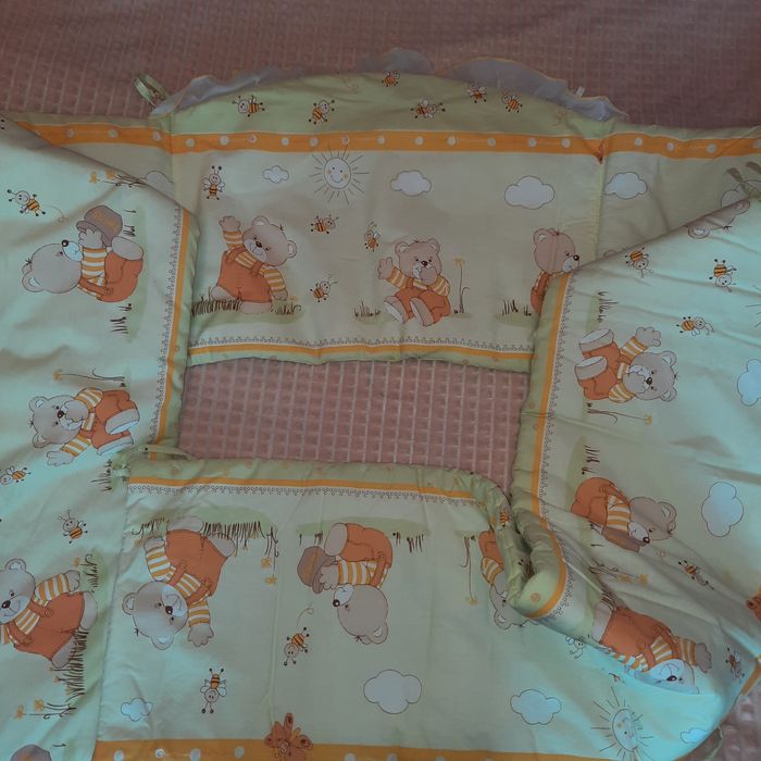 Бортики в дитяче ліжечко