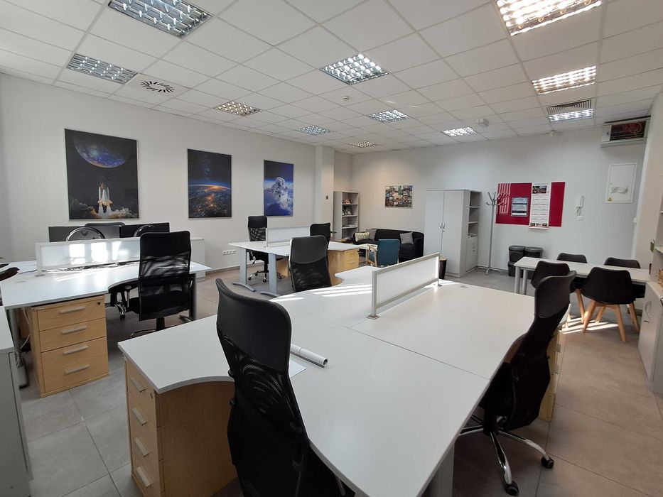 Biurko w strefie coworkingu TECHNOPARK GLIWICE