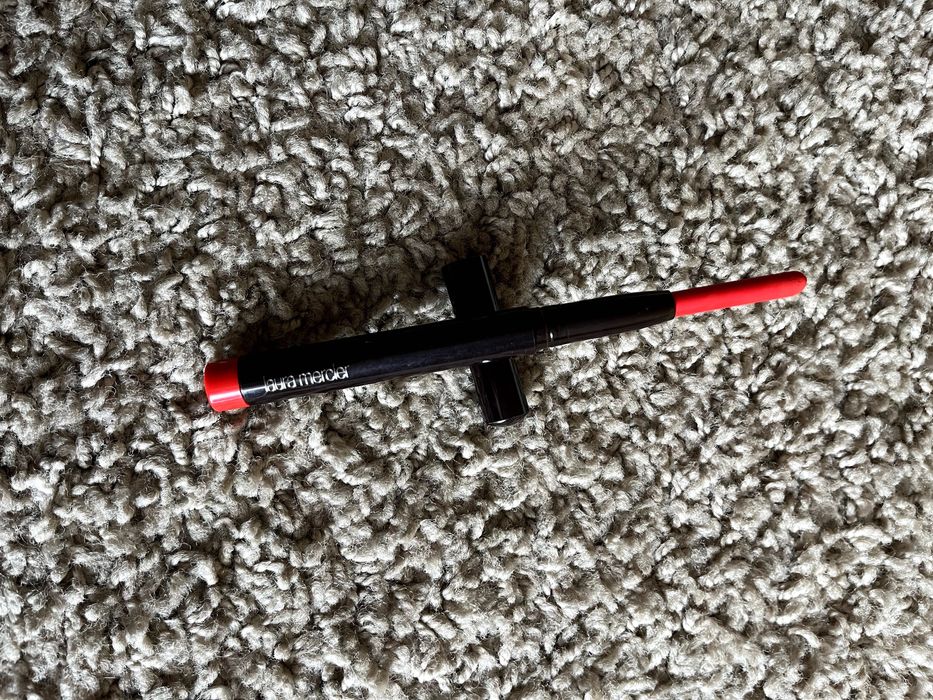 Laura Mercier Velour Extreme Matte Fire pomadka szminka do ust