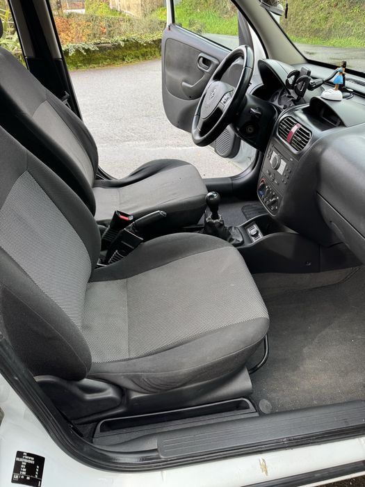 Opel combo 1.3cdti 5 lugares