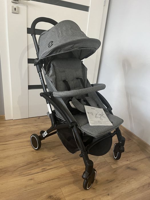Nowy wózek spacerówka Nania