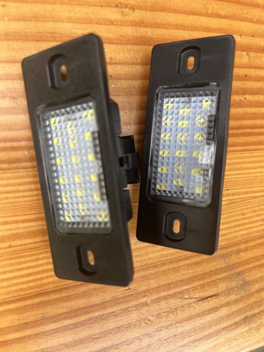 Подсветка номера Porsche Cayenne VW Passat Touring Touareg Tiguan