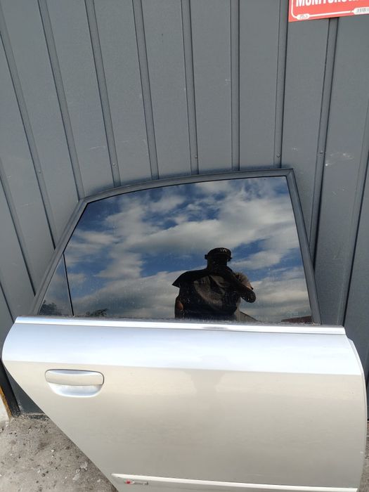 Prawe drzwi tył audi a4 b6 srebrne szyba mikrostyk boczek