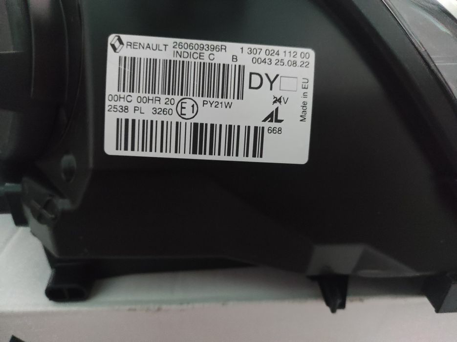 Фара Фари Фары Рено Меган 3 Renault megane 3 260609396R. 260102212R