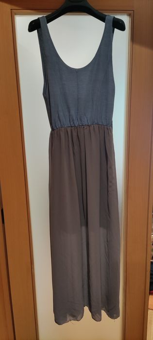 Vestido comprido .