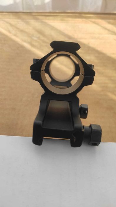 Моноблок з виносом на вівер/пікатінні