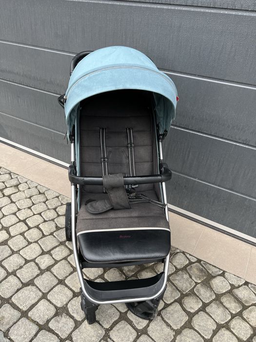 Продам прогулочну коляску!