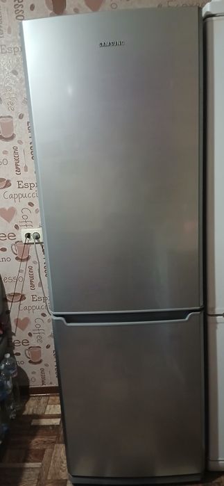 Холодильник Samsung RL38SBPS