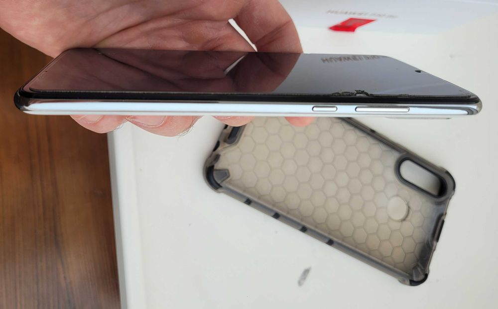 Смартфон Huawei P 30 lite 4/128