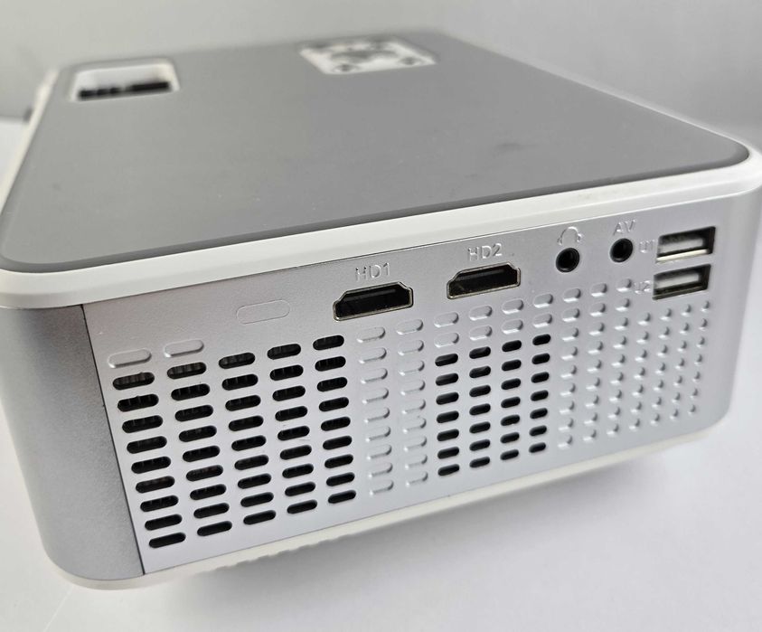 Projektor Kruger&Matz V-LED20