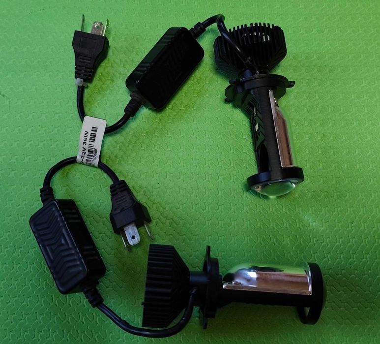 Автомобильные светодиодные лампы мини линзы  Н4 bi led,цена за 1 шт