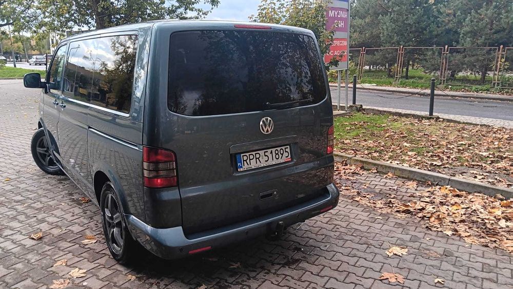 Volkswagen Multivan 2.5TDI 174KM  Webasto 7-osobowy 2004 Stan Idealny