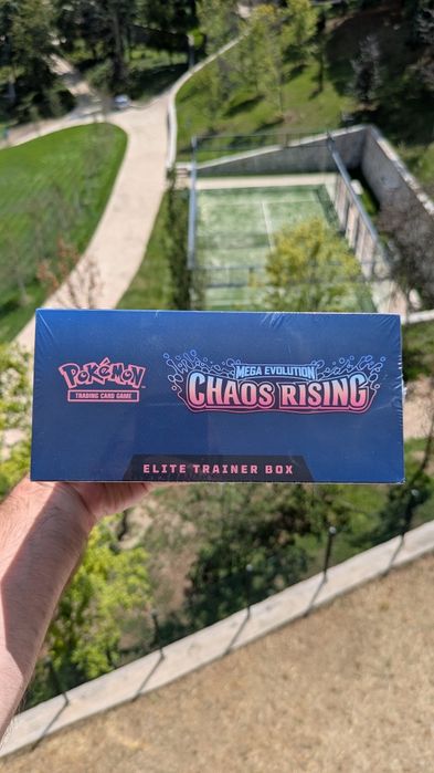 Pokémon TCG: Chaos Rising Elite Trainer Box