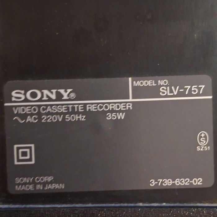 Leitor e gravador de vídeo VHS, Sony SLV-757, de 1989, com avaria
