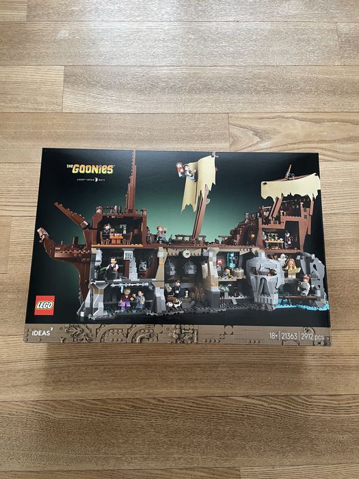LEGO 21363 ICONS Goonies