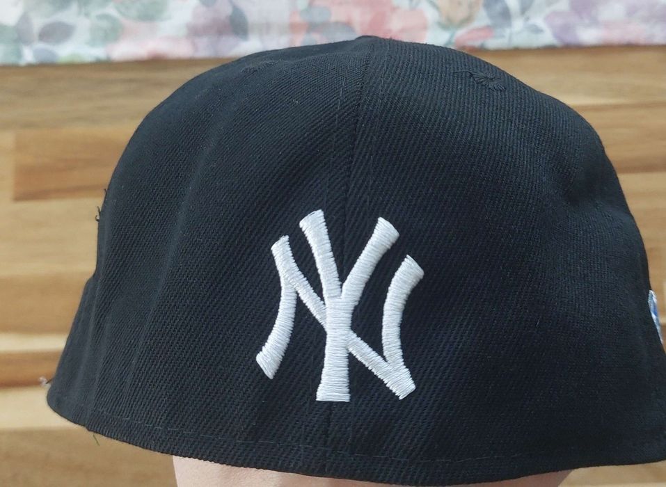 Czapki New Era Nowe
