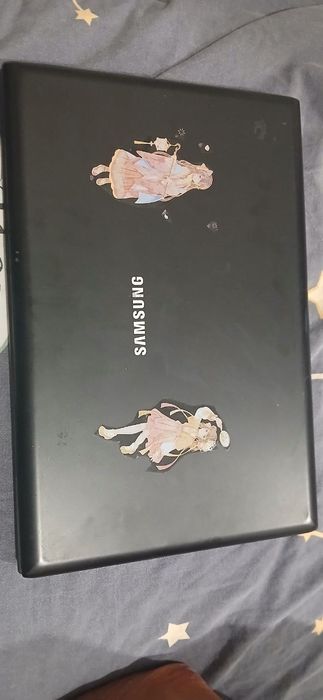 Ноутбук Samsung NP-R517