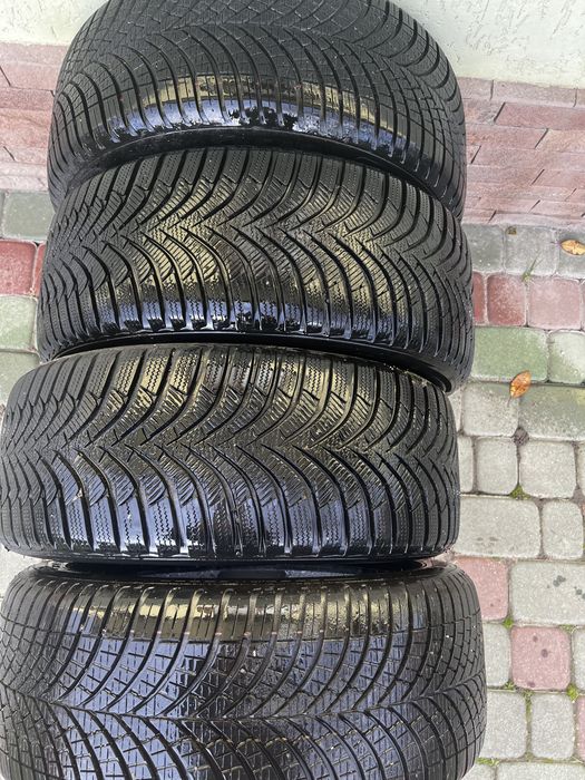 Шини R17 225/45 всесезонні Good Year/ Hankook