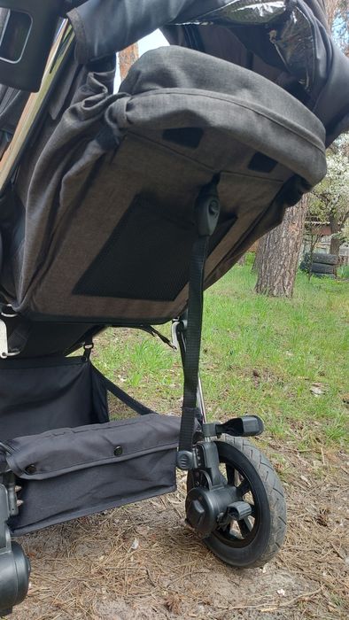 Прогулянкова коляска Carrello Supra