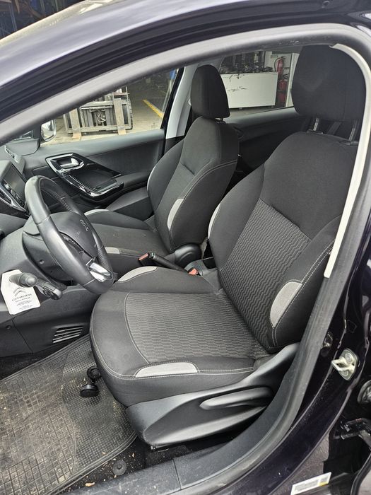 Peugeot 208 1.4 HDi de 2014 para peças