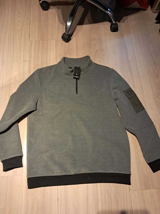 Bluza z zamkiem - nowa z metka