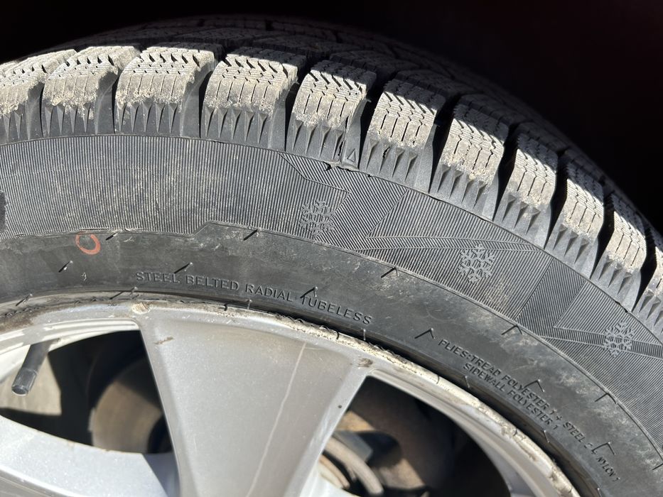 Продам авто VOLKSWAGEN T5 пасажир