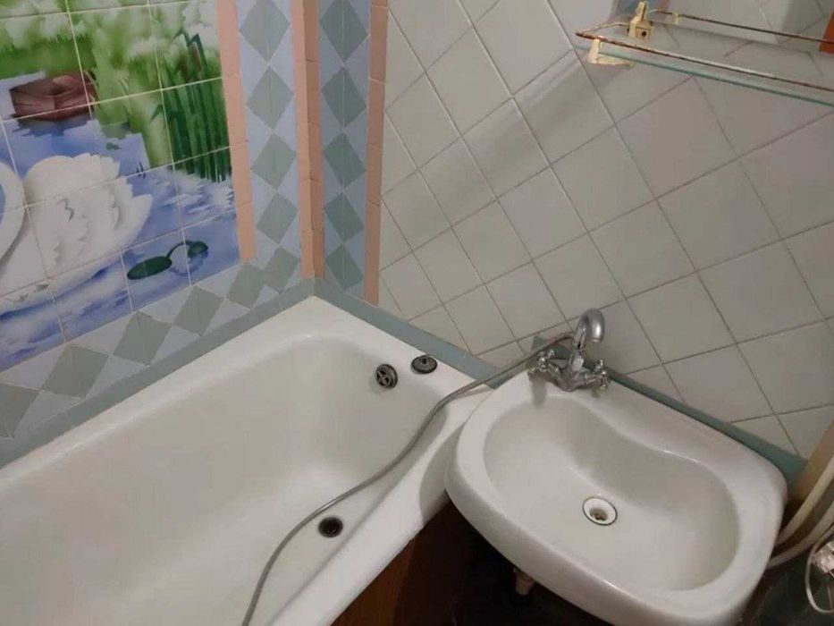 Сдам 1 кімнатна  32 м²