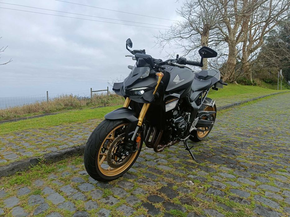 Honda Hornet 1000 SP 2025