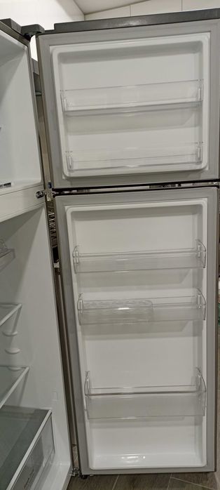 #Frigorífico modelo LG GTBV20PYGK, Cinzento