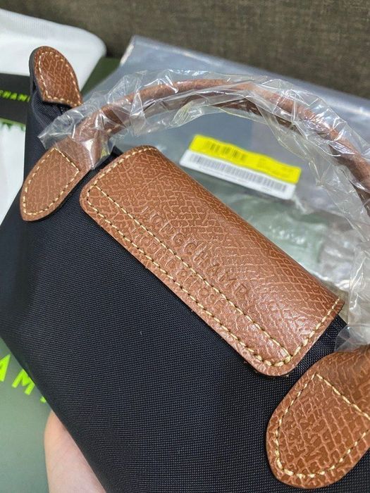 100% authentic Longchamp Le Pliage Classic Black Pouch