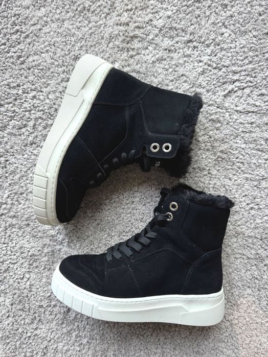 Чоботи нові оригінал Tosca Blu